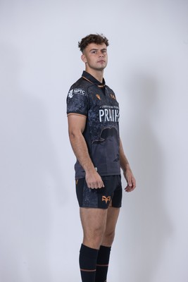 010925 - Ospreys Rugby Squad Portraits - Connor Moyse