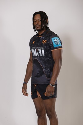 010925 - Ospreys Rugby Squad Portraits - Dan Kasende