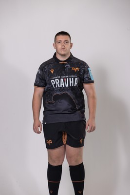 010925 - Ospreys Rugby Squad Portraits - Dylan James