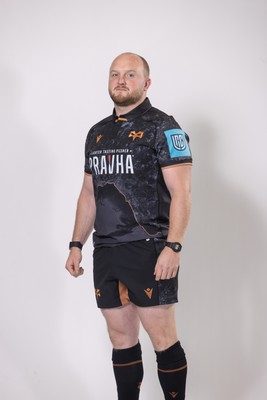 010925 - Ospreys Rugby Squad Portraits - Ethan Lewis