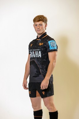 010925 - Ospreys Rugby Squad Portraits - Harri Houston
