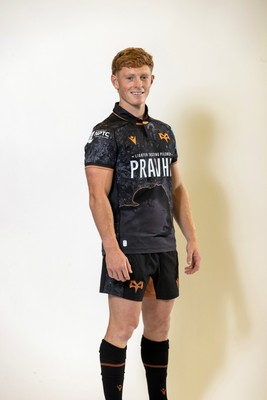 010925 - Ospreys Rugby Squad Portraits - Harri Houston