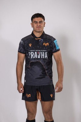 010925 - Ospreys Rugby Squad Portraits - Ieuan Cornelius