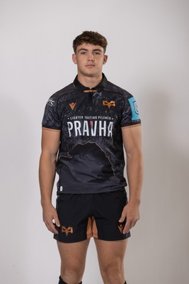 010925 - Ospreys Rugby Squad Portraits - Jack Hoskins