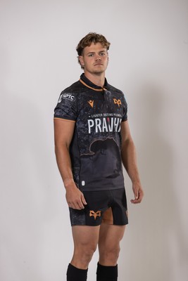 010925 - Ospreys Rugby Squad Portraits - Jack Walsh