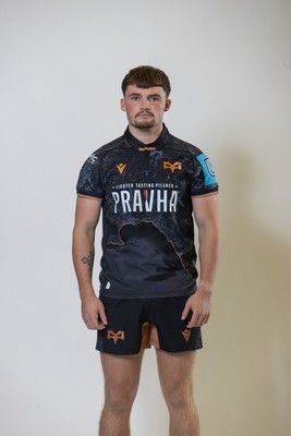 010925 - Ospreys Rugby Squad Portraits - Keillen Cullen