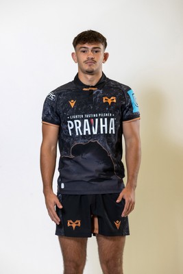 010925 - Ospreys Rugby Squad Portraits - Kelan Carlson Jones