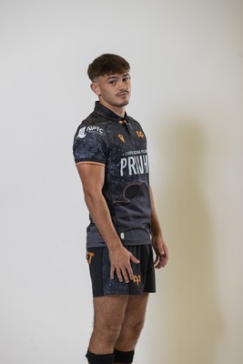 010925 - Ospreys Rugby Squad Portraits - Kelan Carlson Jones
