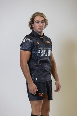 010925 - Ospreys Rugby Squad Portraits - Luke Scully