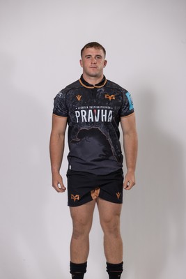 010925 - Ospreys Rugby Squad Portraits - Morgan Morse
