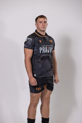 010925 - Ospreys Rugby Squad Portraits - Morgan Morse