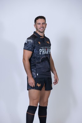 010925 - Ospreys Rugby Squad Portraits - Owen Watkin
