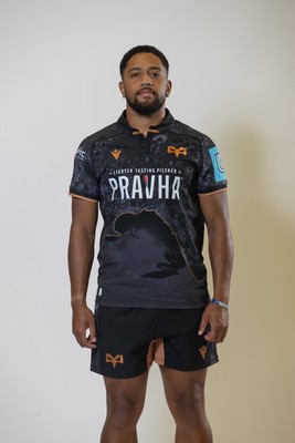 010925 - Ospreys Rugby Squad Portraits - Phil Cokanasiga