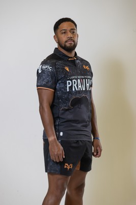 010925 - Ospreys Rugby Squad Portraits - Phil Cokanasiga