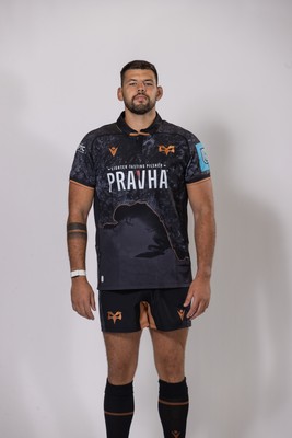 010925 - Ospreys Rugby Squad Portraits - Rhys Davies