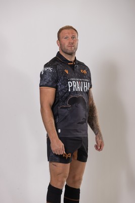 010925 - Ospreys Rugby Squad Portraits - Ross Moriarty