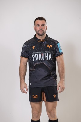 010925 - Ospreys Rugby Squad Portraits - Ryan Conbeer