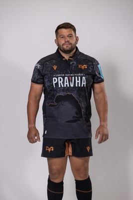 010925 - Ospreys Rugby Squad Portraits - Tom Botha