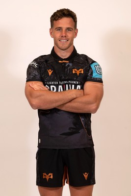 080925 - Ospreys Headshots - Kieran Hardy