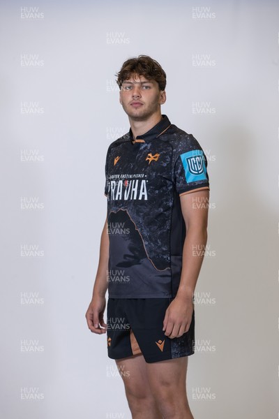 010925 - Ospreys Rugby Squad Portraits - Ben Roberts