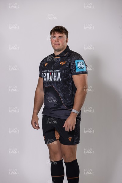 010925 - Ospreys Rugby Squad Portraits - Cam Jones