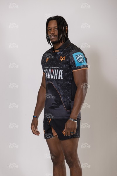 010925 - Ospreys Rugby Squad Portraits - Dan Kasende