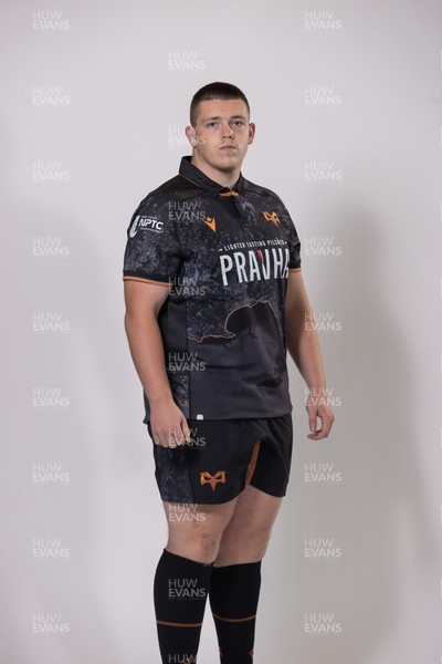 010925 - Ospreys Rugby Squad Portraits - Dylan James