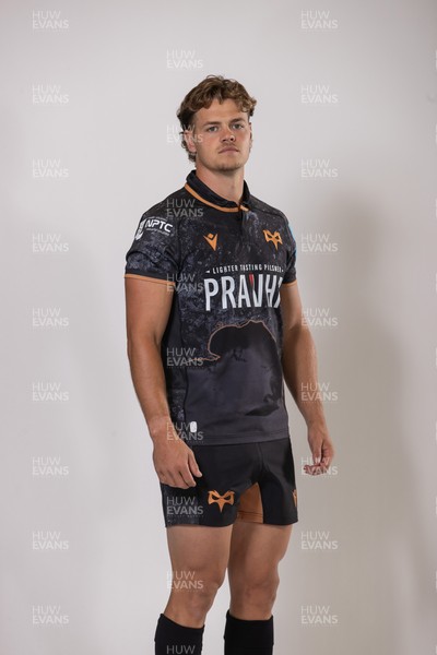 010925 - Ospreys Rugby Squad Portraits - Jack Walsh