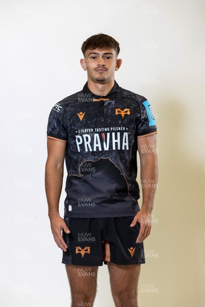010925 - Ospreys Rugby Squad Portraits - Kelan Carlson Jones