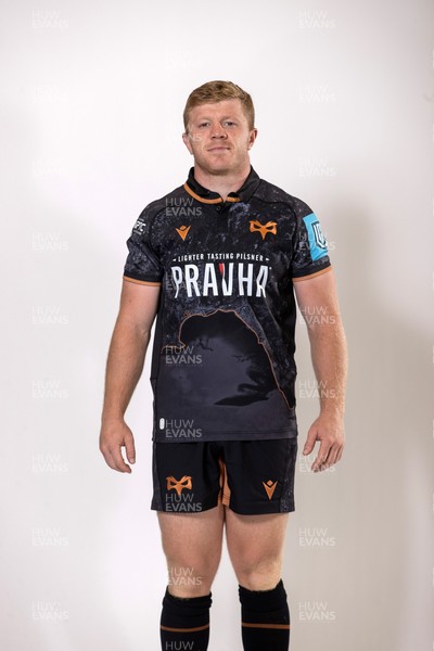 010925 - Ospreys Rugby Squad Portraits - Kieran Williams