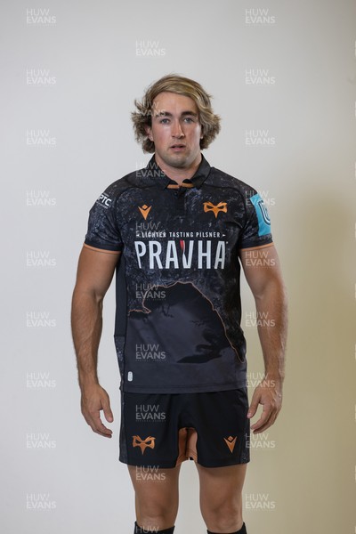 010925 - Ospreys Rugby Squad Portraits - Luke Scully