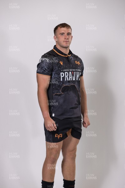 010925 - Ospreys Rugby Squad Portraits - Morgan Morse