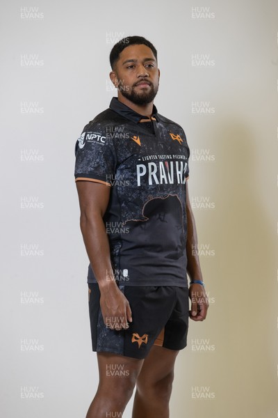 010925 - Ospreys Rugby Squad Portraits - Phil Cokanasiga