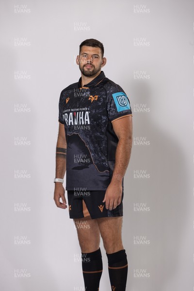 010925 - Ospreys Rugby Squad Portraits - Rhys Davies