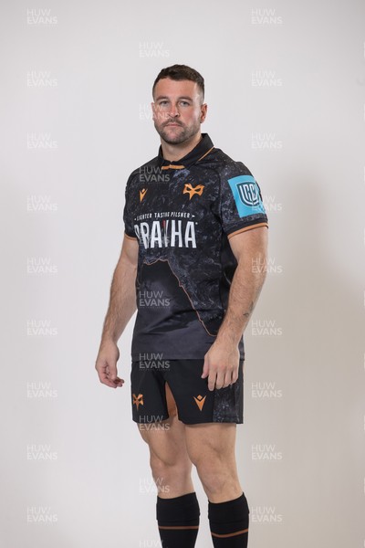 010925 - Ospreys Rugby Squad Portraits - Ryan Conbeer