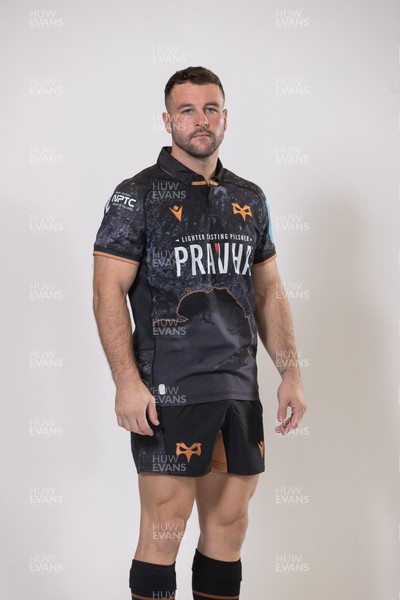 010925 - Ospreys Rugby Squad Portraits - Ryan Conbeer