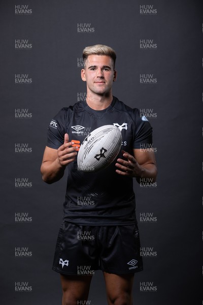 240821 - Ospreys Rugby Squad Headshots - Tiaan Thomas-Wheeler