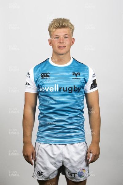 240718 - Ospreys Rugby Squad Headshots - Ben Cambriani