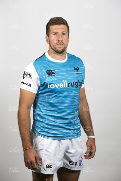 240718 - Ospreys Rugby Squad Headshots - Justin Tipuric