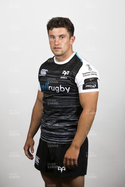 240718 - Ospreys Rugby Squad Headshots - Matthew Aubrey