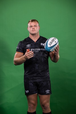 090922 - Ospreys Rugby Squad Portraits - Dewi Lake