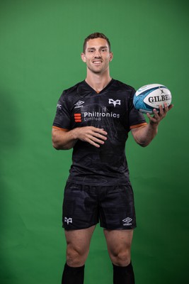 090922 - Ospreys Rugby Squad Portraits - George North