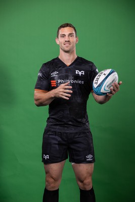 090922 - Ospreys Rugby Squad Portraits - George North