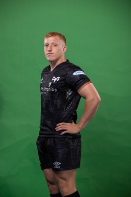 090922 - Ospreys Rugby Squad Portraits - Iestyn Hopkins