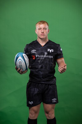 090922 - Ospreys Rugby Squad Portraits - Iestyn Hopkins