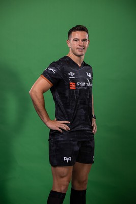 090922 - Ospreys Rugby Squad Portraits - Owen Watkin