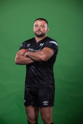 090922 - Ospreys Rugby Squad Portraits - Sam Parry