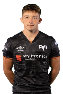 160822 - Ospreys Squad Portraits - Dan Edwards