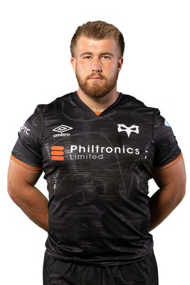 160822 - Ospreys Squad Portraits - Garyn Phillips