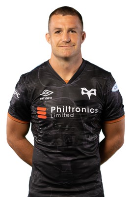 160822 - Ospreys Squad Portraits - Michael Collins